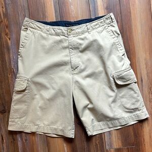 Tommy Hilfiger cargo shorts 34
